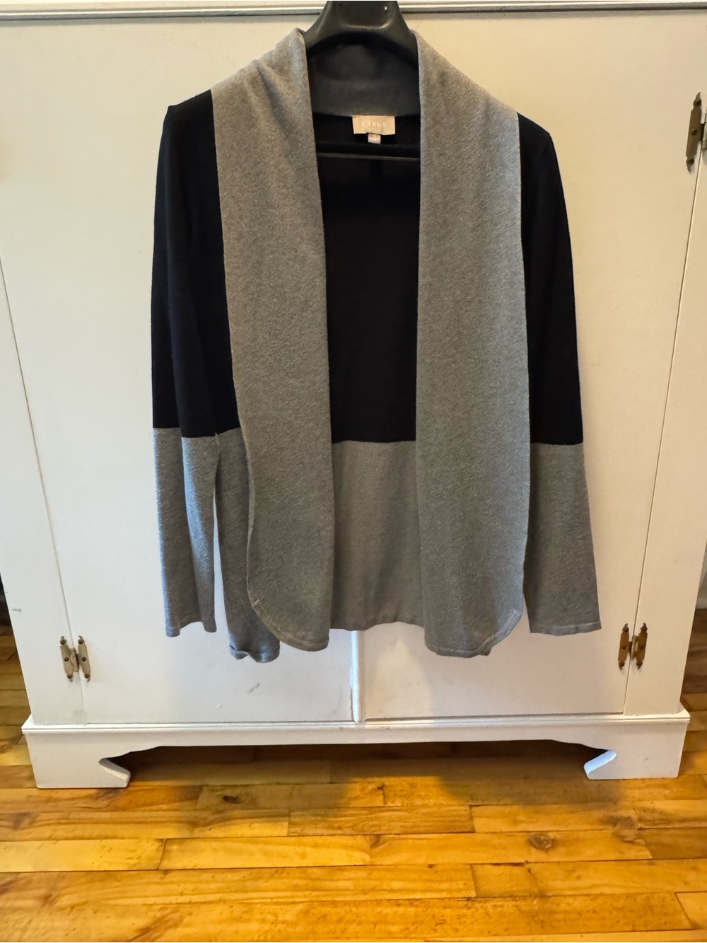 Cyrus Two-Tone Open Cardigan in Gray and Black